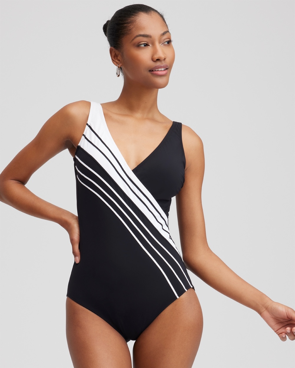 Chico's Swim | V-neck One Piece Swimsuit Black/White